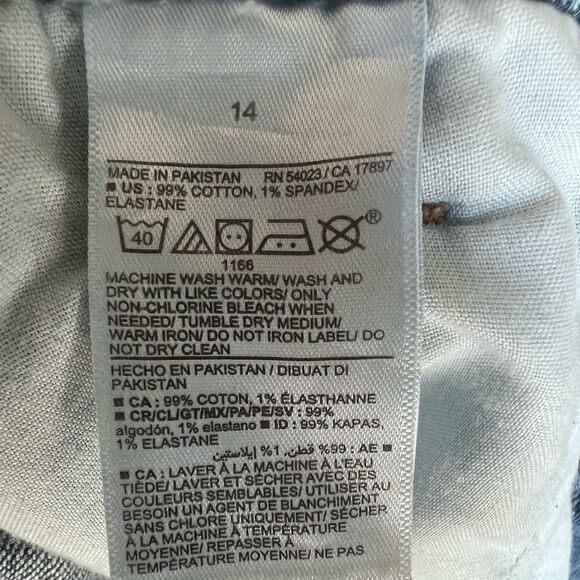 Old Navy high rise A-Line Cut off style Jean shorts Size 14 - Picture 11 of 14